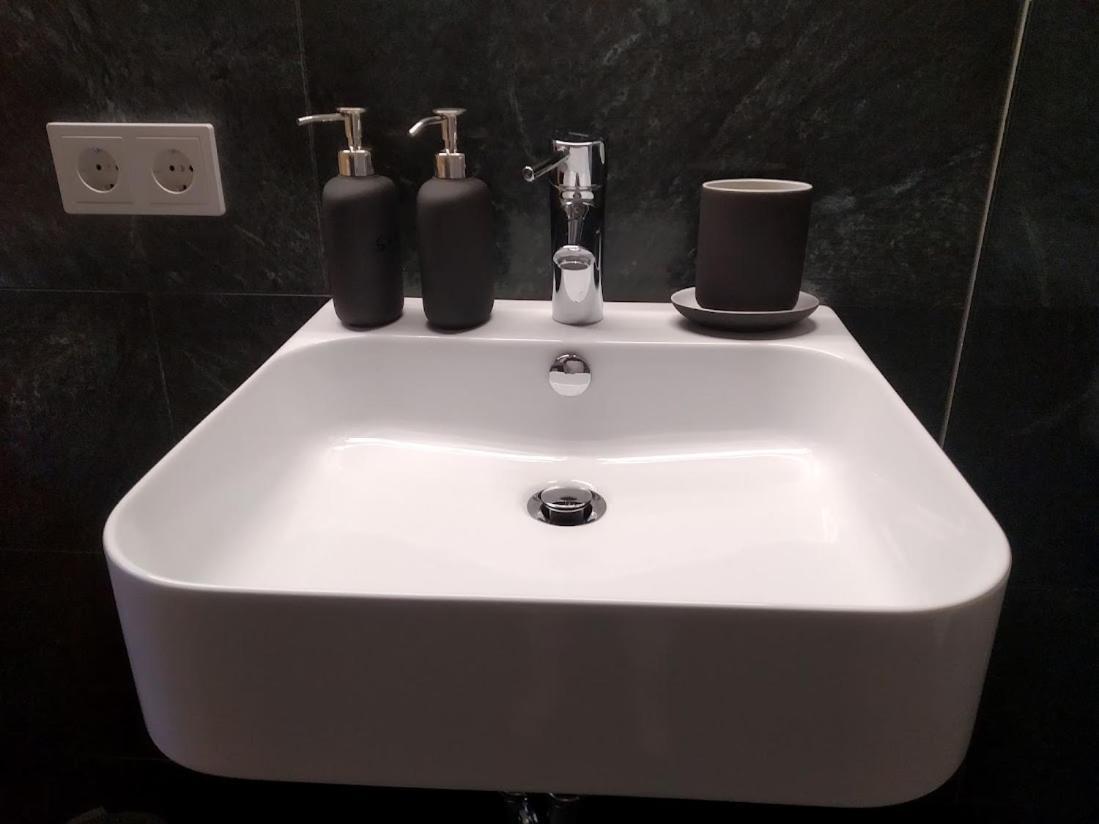Haus18 Apartment Sluderno Bagian luar foto